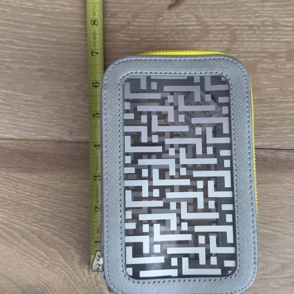 Trinny London Jubilee Small Travel Makeup Bag NWOT - Picture 6 of 9